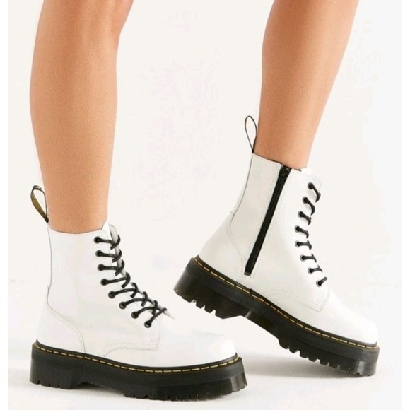 Dr Martens Boots Jadon Smooth Leather Platforms Womens 7 Mens 6 White 8-Eye NWT - Picture 1 of 13